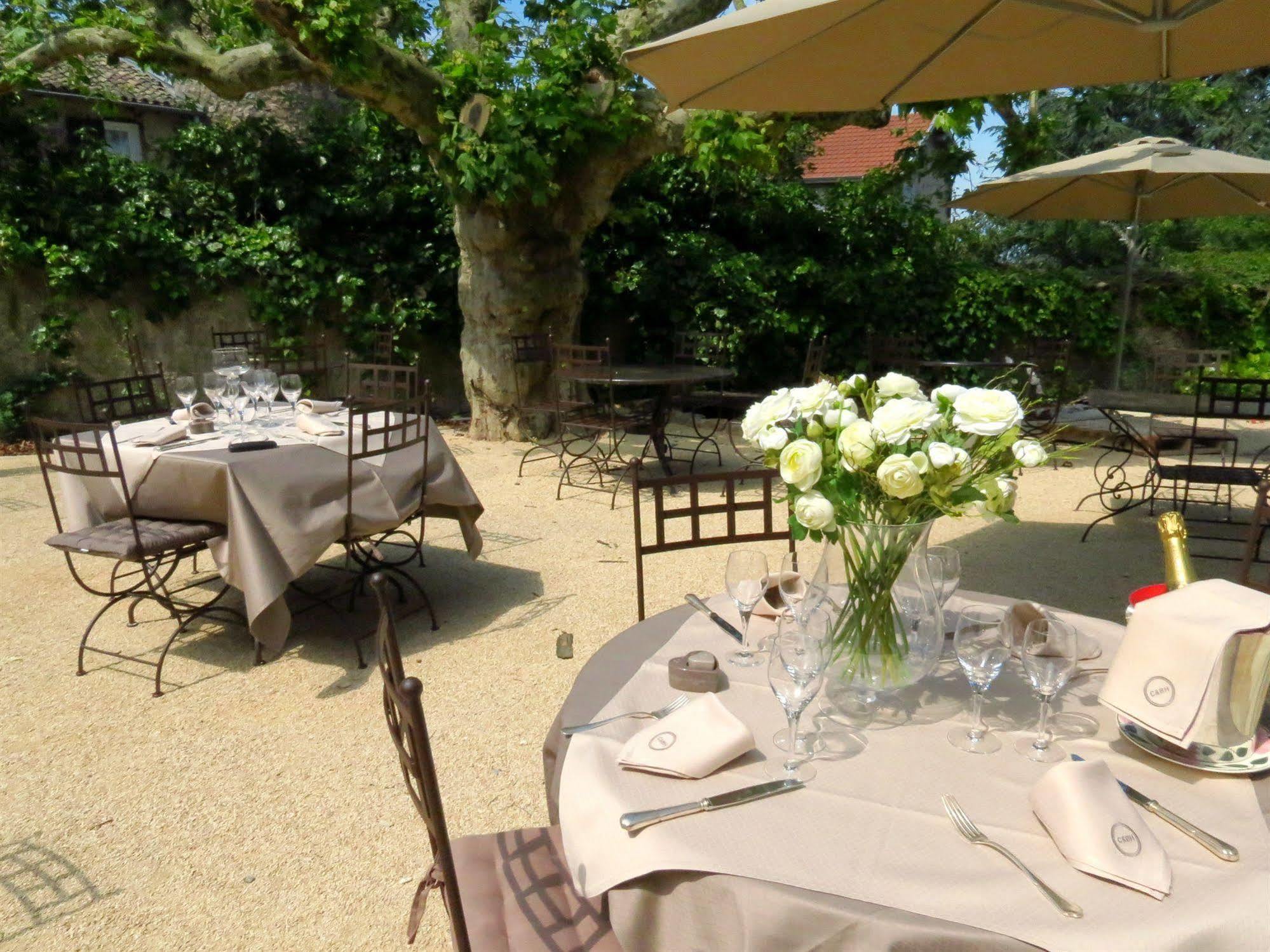 Charme & Business Hotel Lyon Limonest Exterior photo